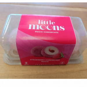 Strawberry Cheesecake Mochi - 2 Pieces