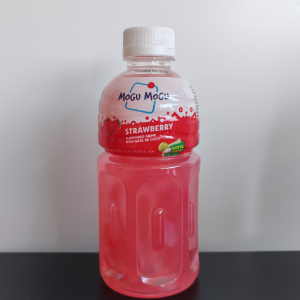Mogu Mogu Strawberry Flavoured Drink 320ml
